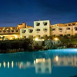 Colonna Resort, A Colonna Luxury Hotel, بورتو كيرفو