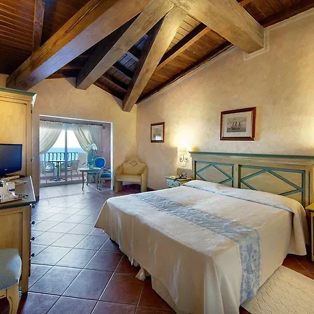 מלון Colonna Resort, A Colonna Luxury Hotel, פורטו צ'רבו