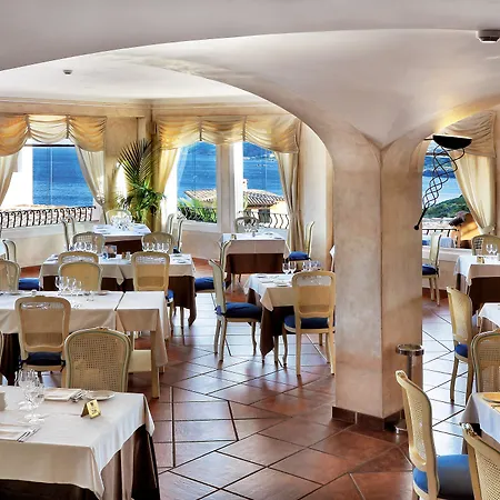 Colonna Resort, A Colonna Luxury Hotel, מלון 5*