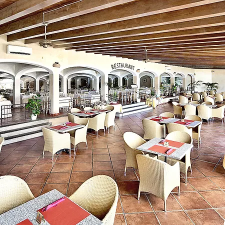 Colonna Resort, A Colonna Luxury Hotel, 切尔沃港