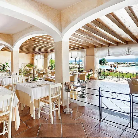 Colonna Resort, A Colonna Luxury Hotel, מלון 5*