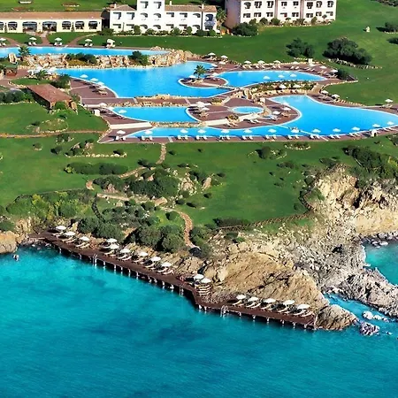 Colonna Resort, A Colonna Luxury Hotel, מלון