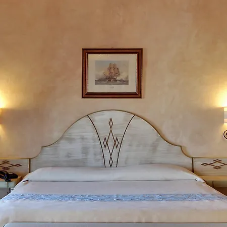 酒店 Colonna Resort, A Colonna Luxury Hotel, 切尔沃港