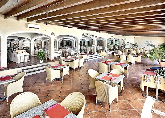 Colonna Resort, A Colonna Luxury Hotel, Порто-Черво