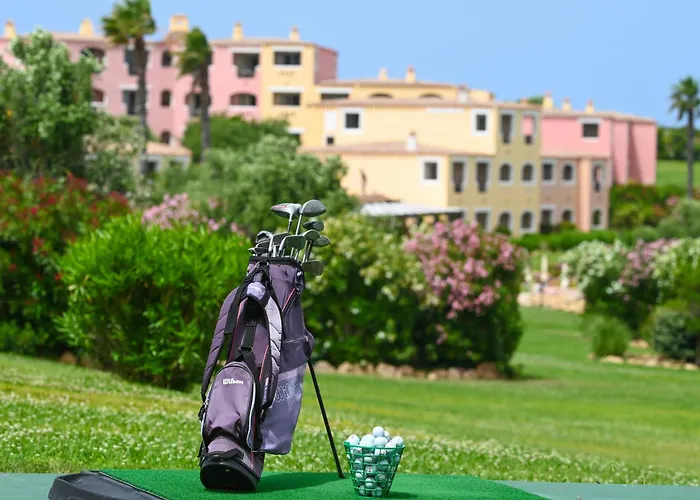 Colonna Resort, A Colonna Luxury Hotel, بورتو كيرفو