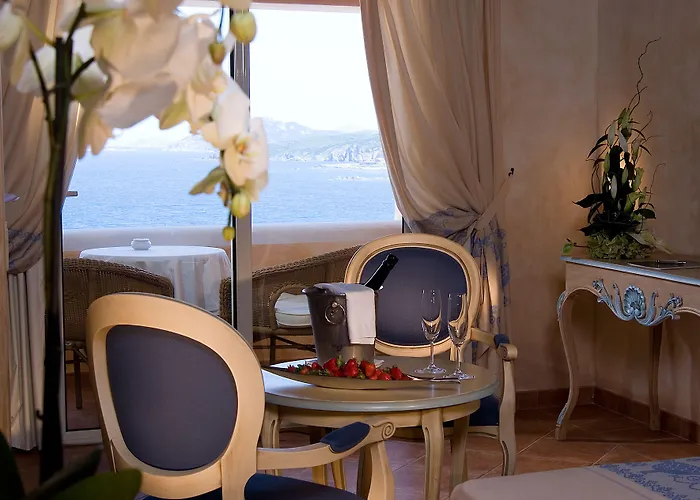 Colonna Resort, A Colonna Luxury Hotel, Отель Порто-Черво