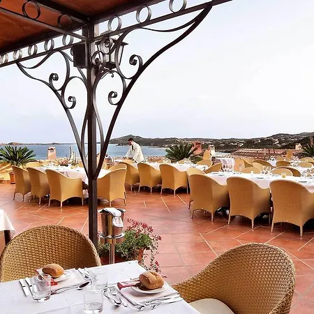Готель Colonna Resort, A Colonna Luxury Hotel, Порто-Черво